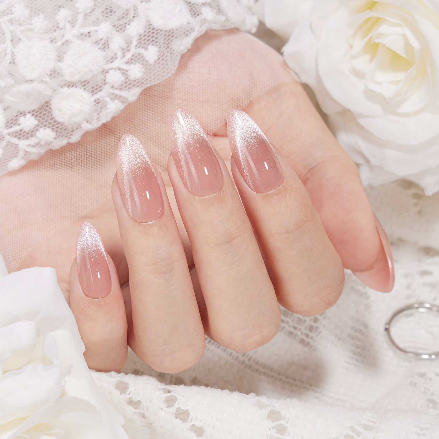 Soft & Minimal Bridal Nails for an Elegant Wedding Look