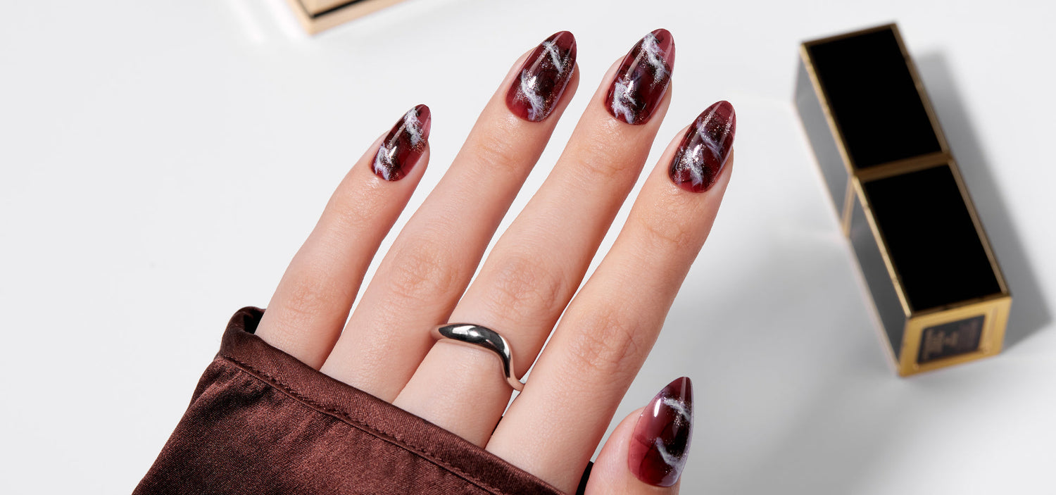 Winter Neutrals with an Edge: Brown & Gold Press-On Nails You’ll Love