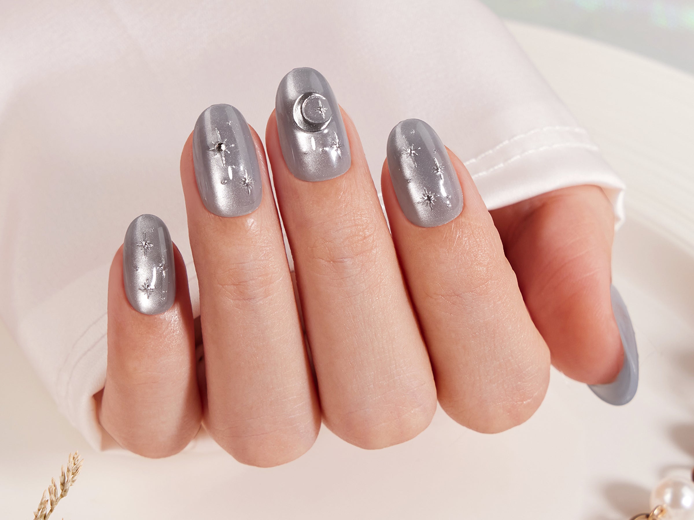 Oval Nails