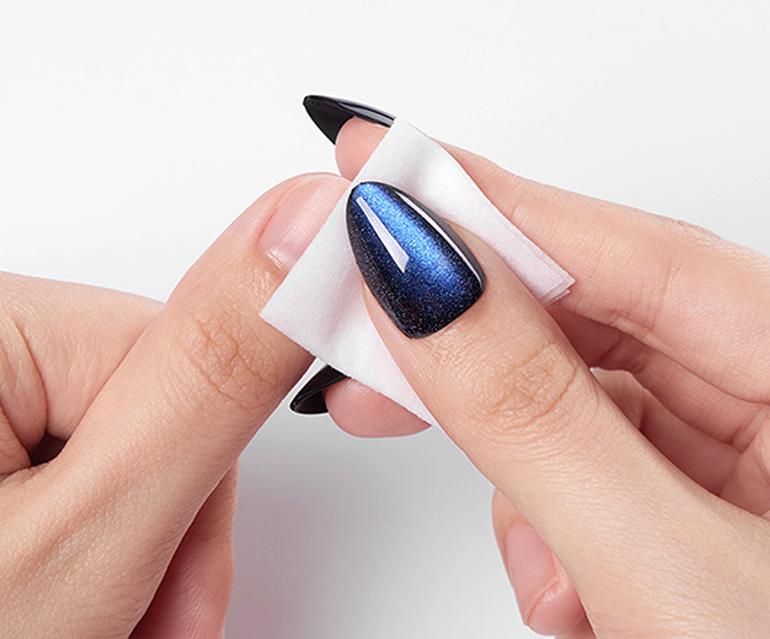 2025 Top Winter Vibe: Matchy Nails