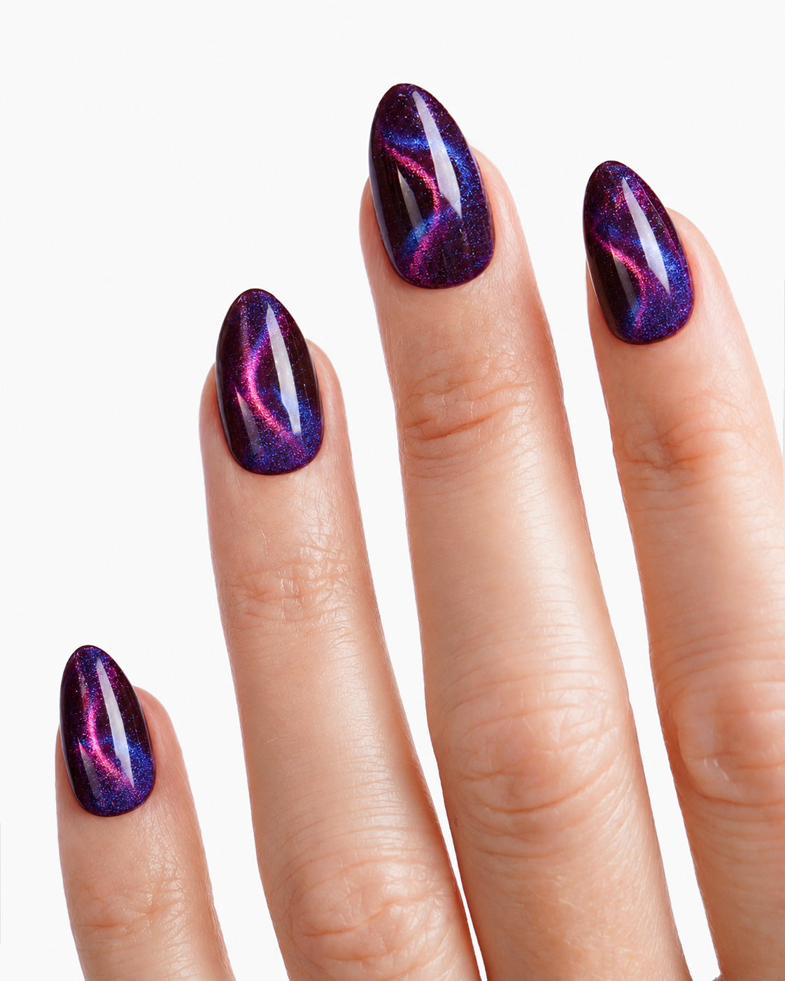 Close-up of VSALON Cosmos press-on nails showcasing the color-shifting aurora cat-eye effect and multi-dimensional shimmer.