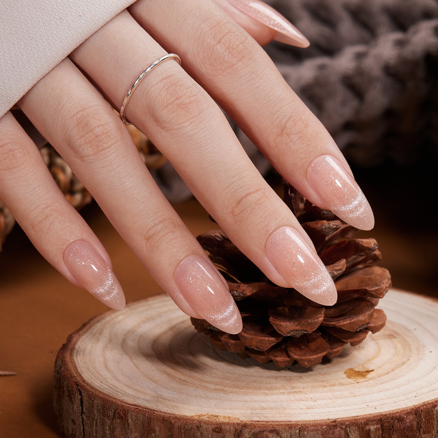 🎁 Mystery Nail Wonderland: 3–5 nail sets or tools inside