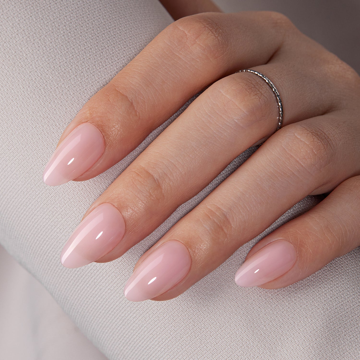 الأميرة الوردية 