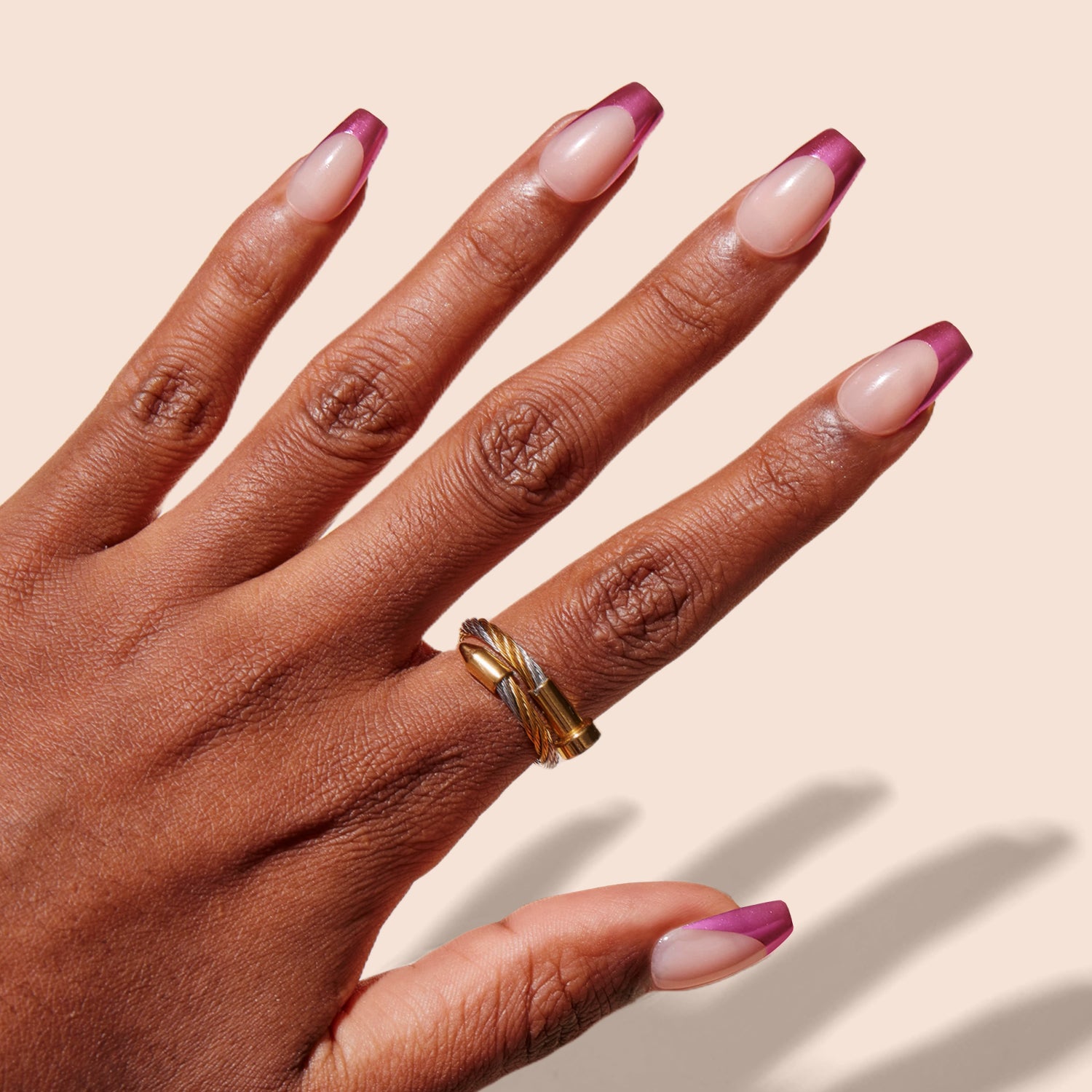 قبلة بتلات الورد 