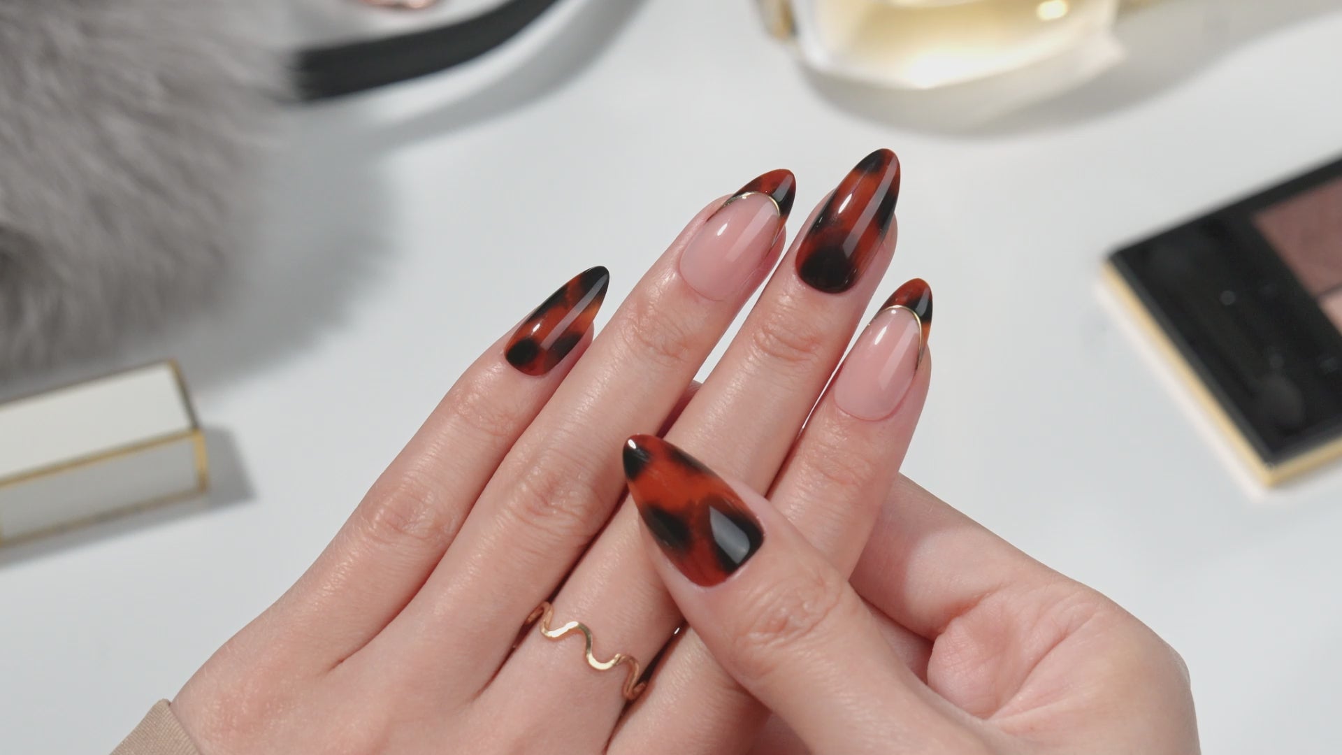 Load video: Leopard Luxe