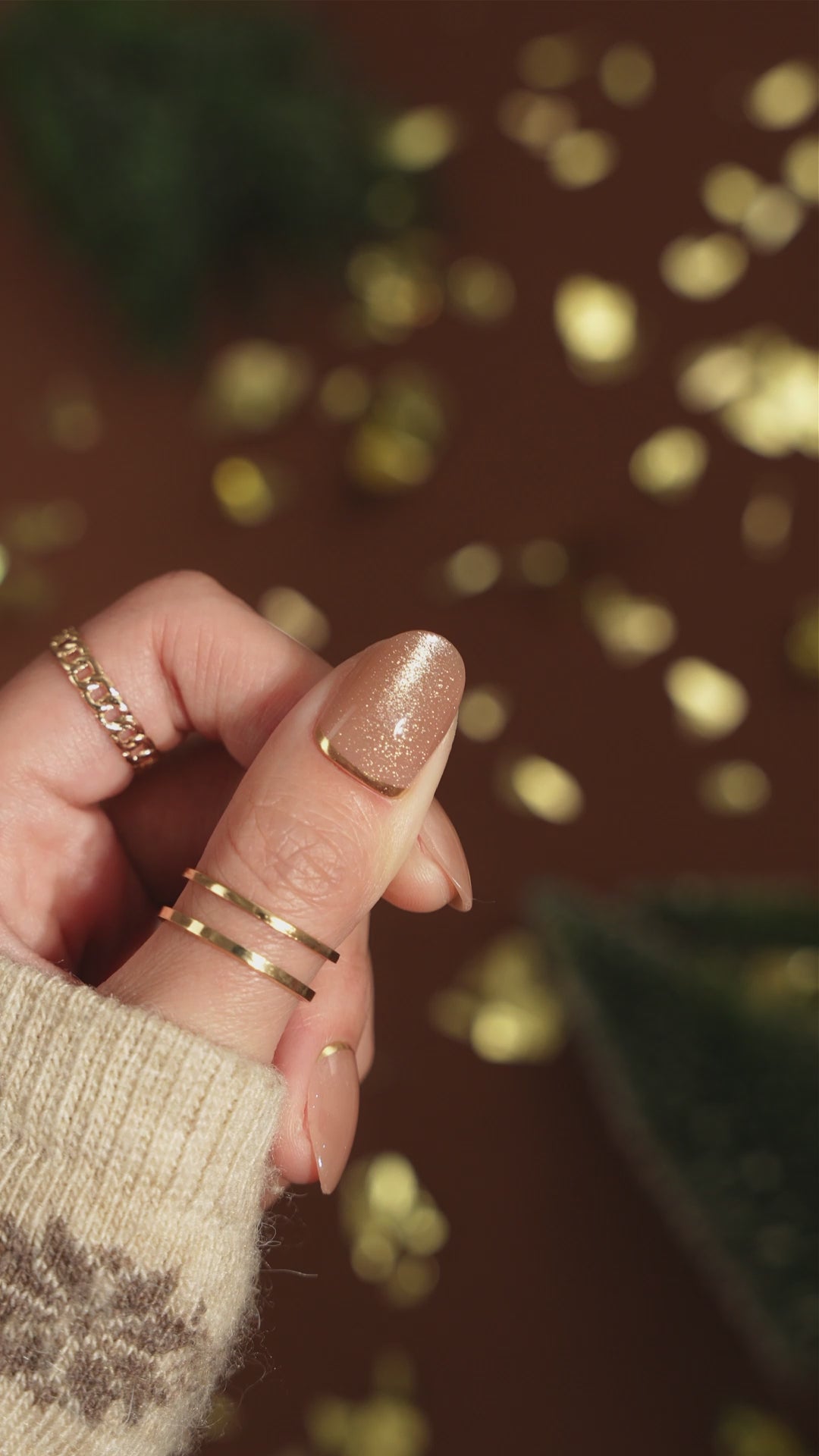 Load video: Gold Ring