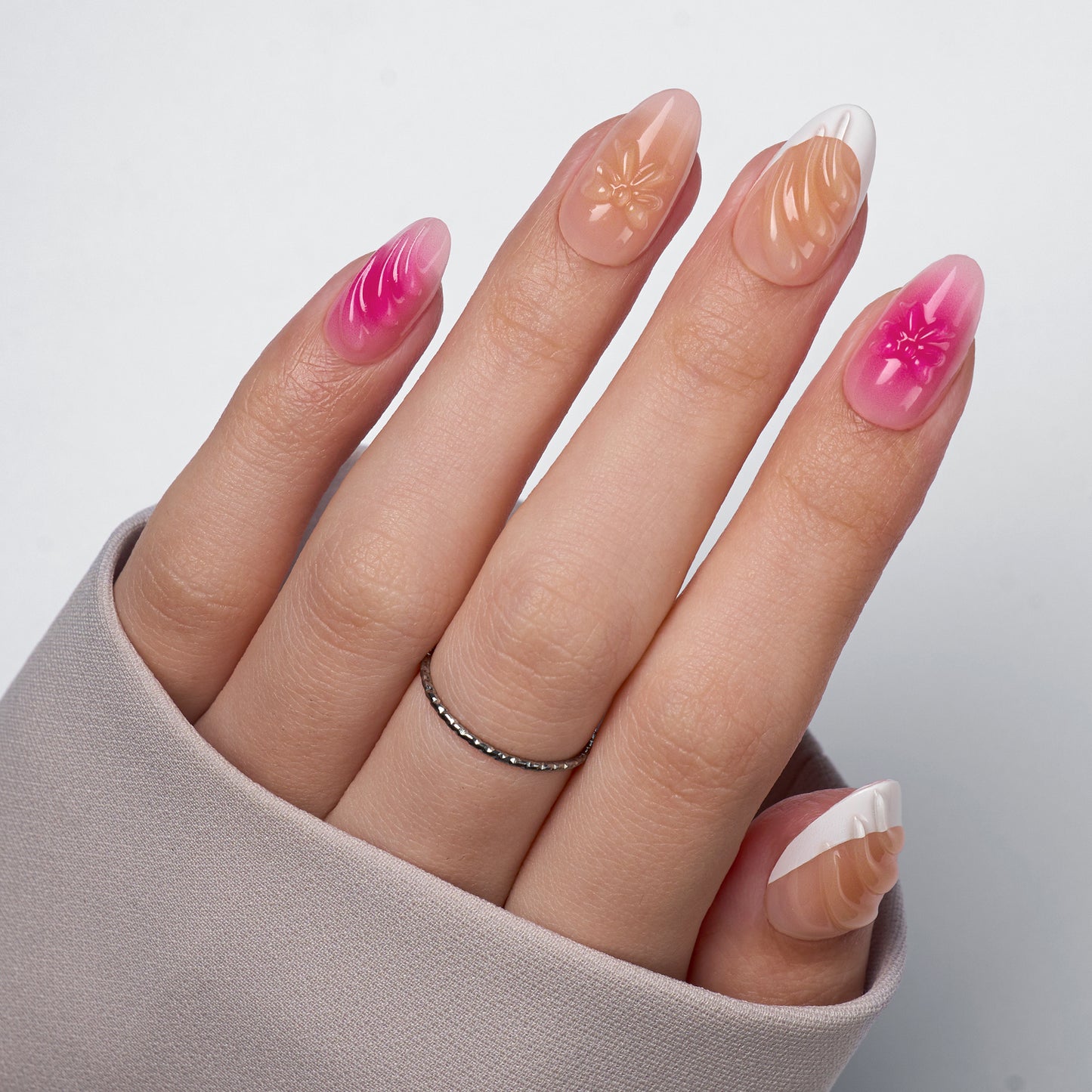 VSALON Dual Glam Nails Barlow Girl Pink French Tips Short Almond Press On Nails - model wearing