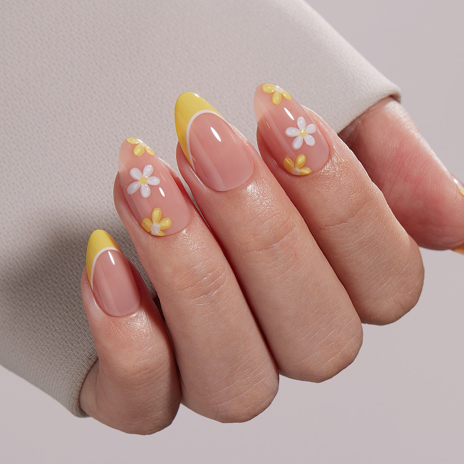 VSALON Nourishment Chamomile Floral Short Almond Press On Nails - elegant look worn on hands