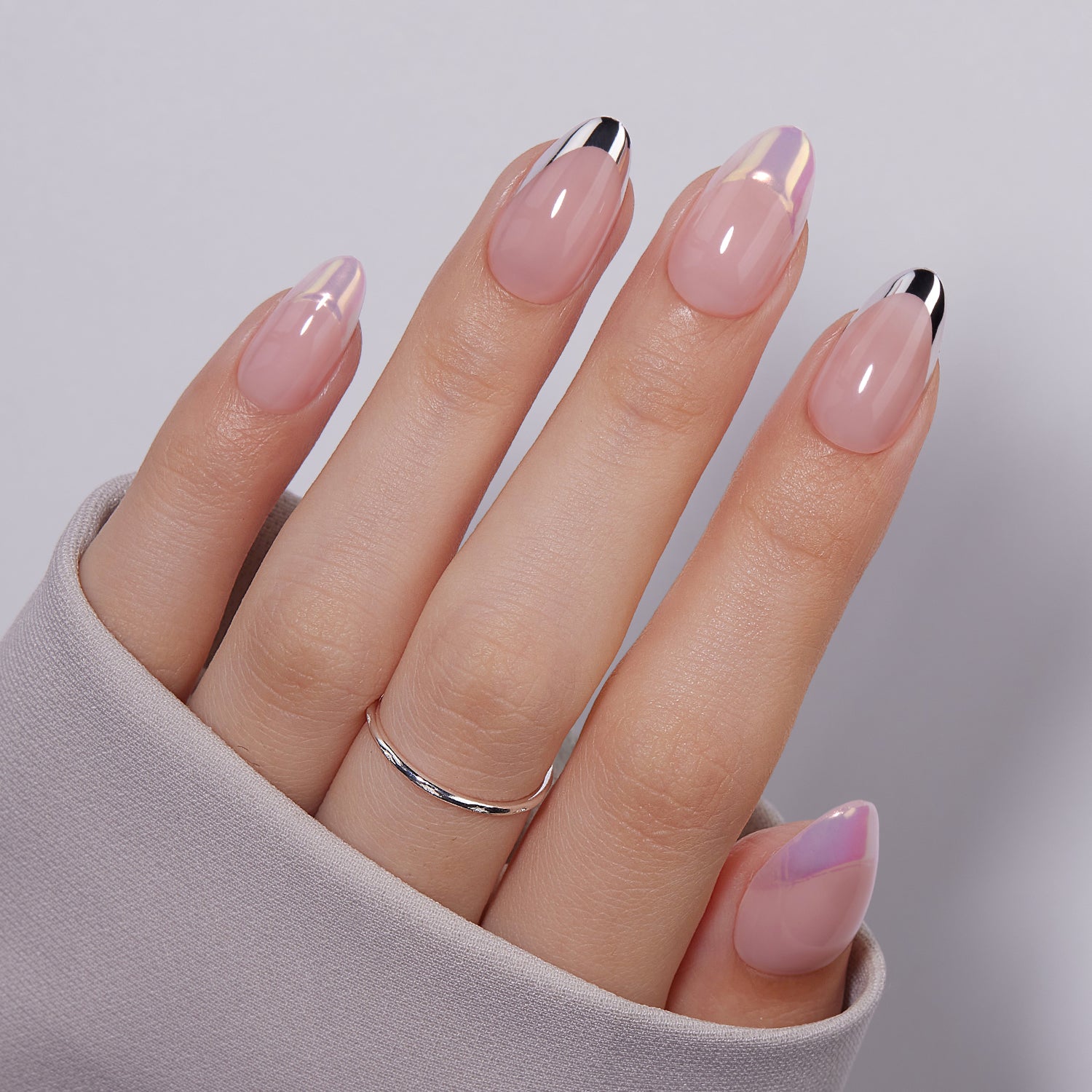 VSALON Dual Glam Nails Discours French Tips Short Almond Press On Nails - model wearing