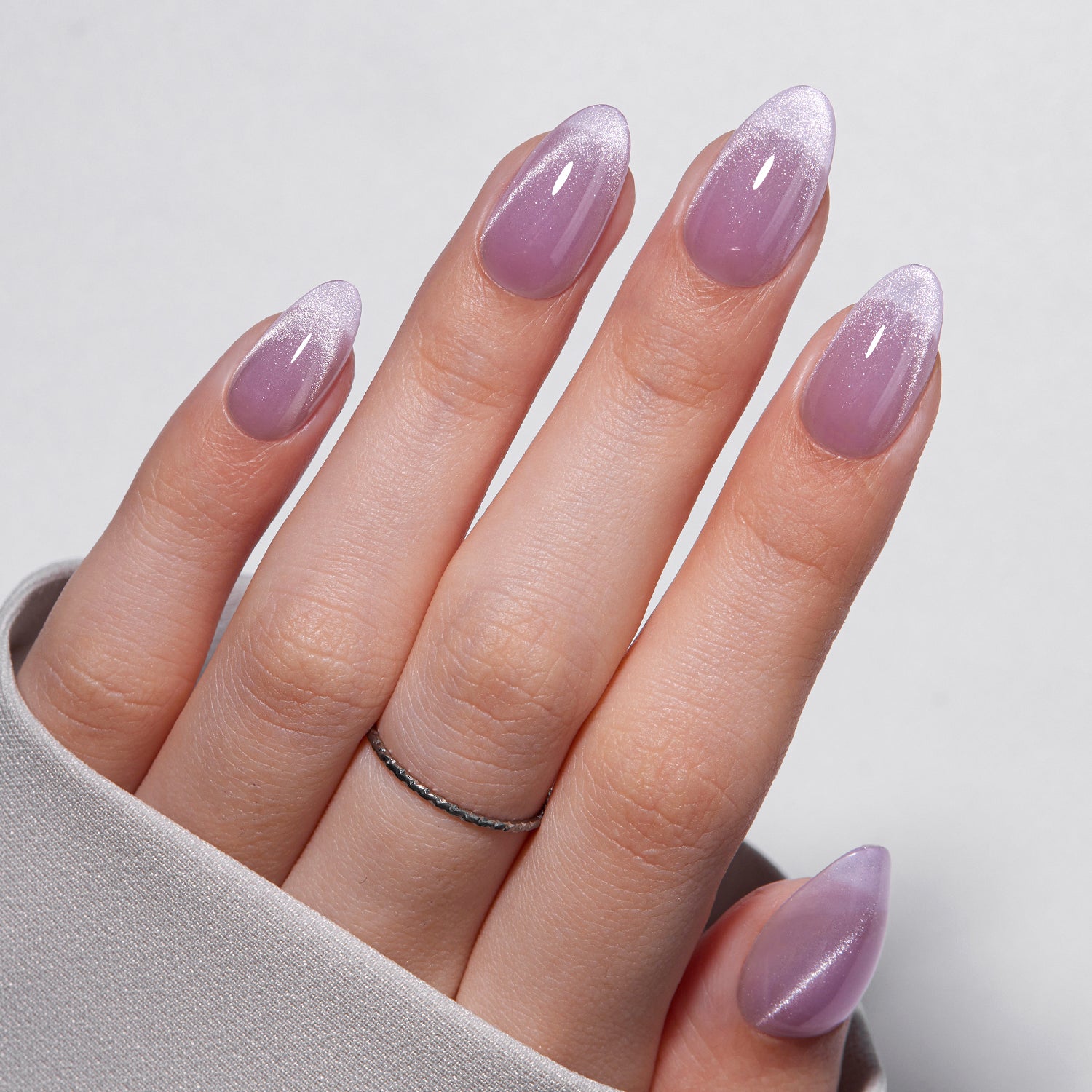 VSALON UV Cure Nails Mist Lilac Lavender Cat Eye Short Almond Press On Nails - model wearing