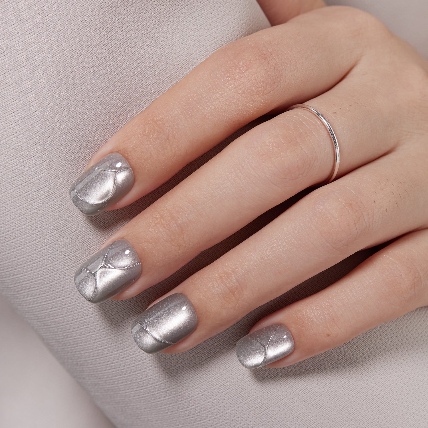 VSALON Nourishment Nails “Metropolis Beam” Short Square 3D Textured Press On Nails – elegant look worn on hands.