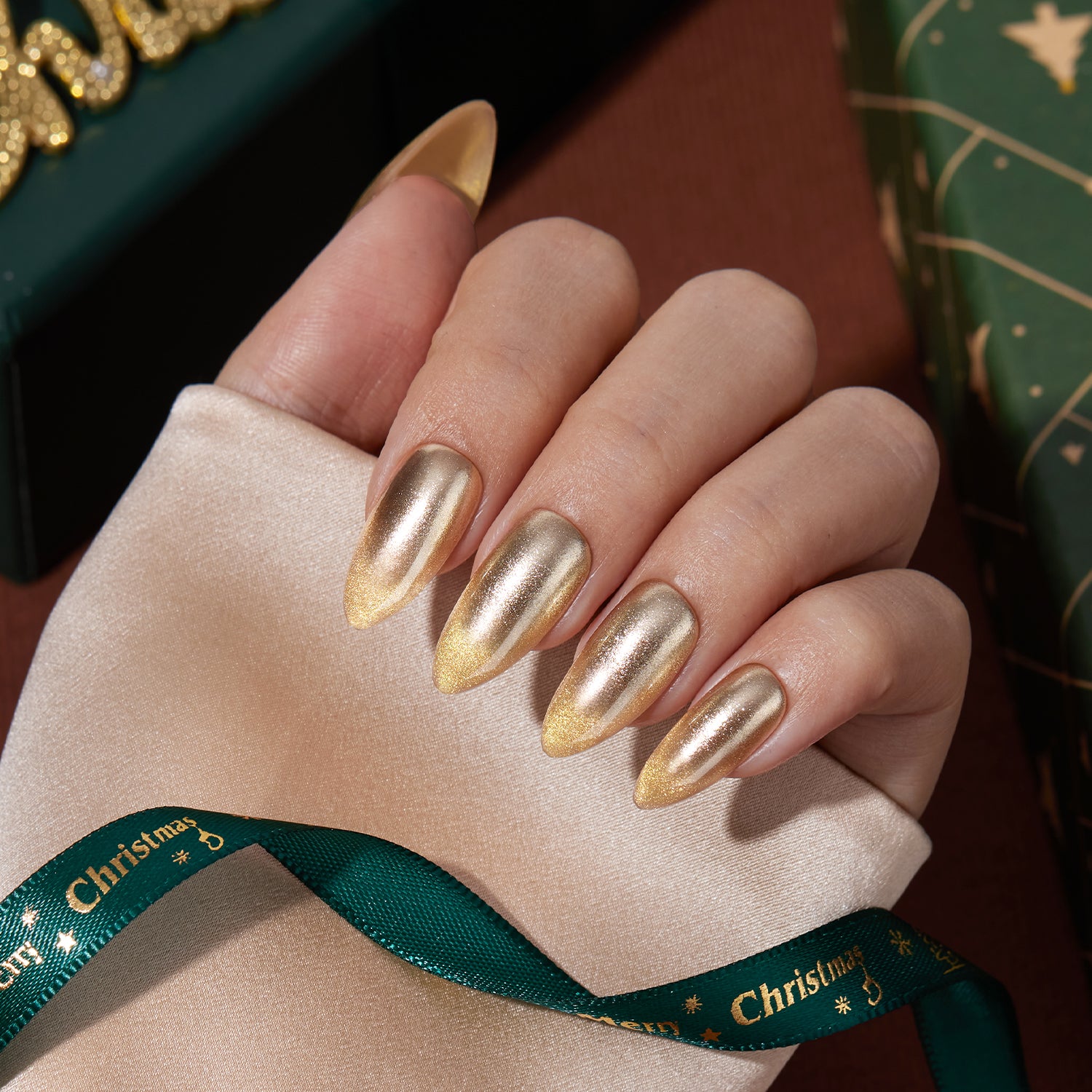 VSALON Nourishment Ra Gold Gold Metallic Cat-Eye Medium Almond Press On Nails - romantic date-night manicure idea.