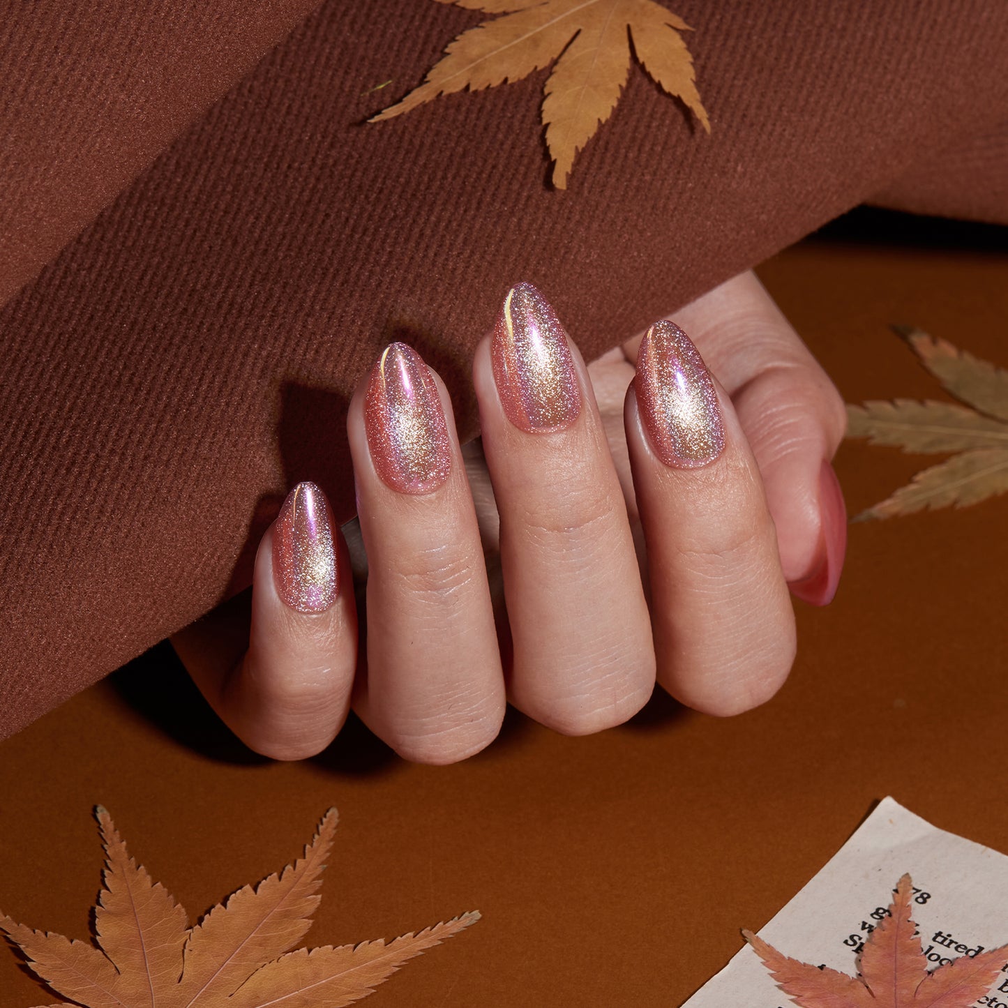 VSALON Nourishment Tippie Firework pink Cat Eye Short Almond Press On Nails - perfect for daily wear or office style.